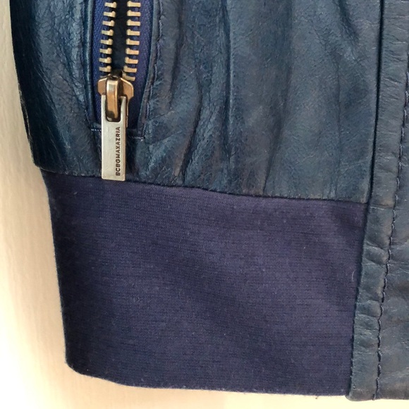 Blue light leather jacket - Picture 4 of 7